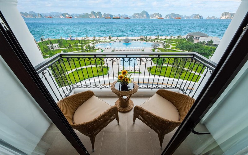 Khách sạn Vinpearl Resort & Spa Hạ Long 5*