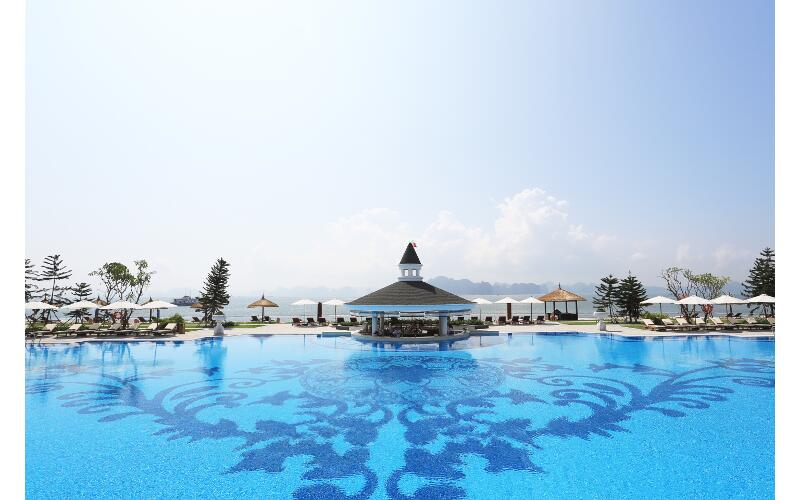 Khách sạn Vinpearl Resort & Spa Hạ Long 5*